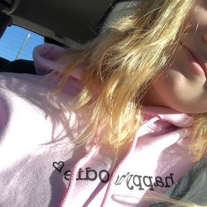 Meet your Posher, Karis